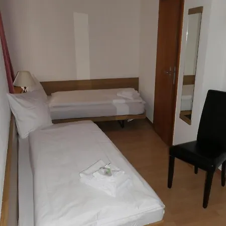 Franziskaner Hotel